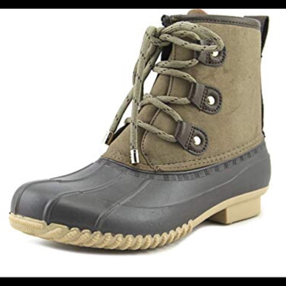 Women’s duck boots